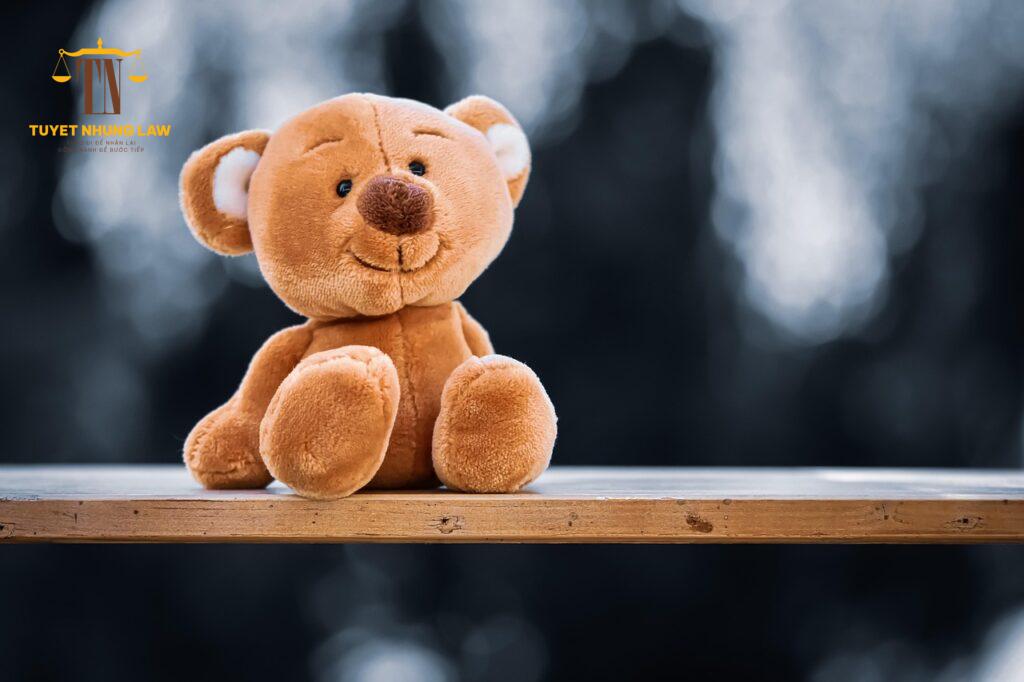 ai là người nuôi con sau khi ly hôn