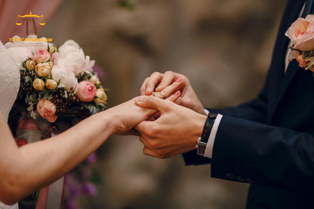 chung sống không đăng ký kết hôn